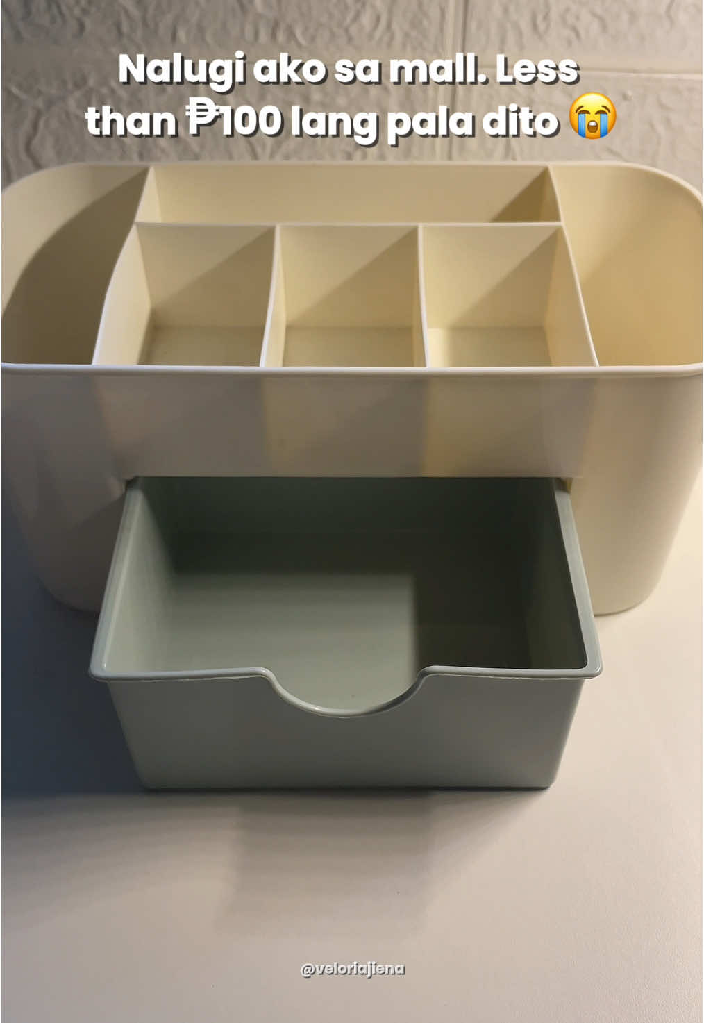 Nalugi ako sa mall. Less than ₱100 lang pala dito 😭 #cosmeticorganizer #organizer #makeuporganizer #affordable #cosmeticstorage 