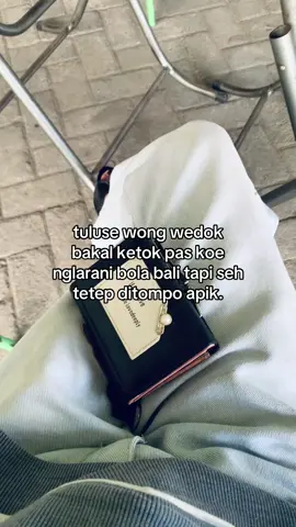 neng kok yo seh tetep disio’😞