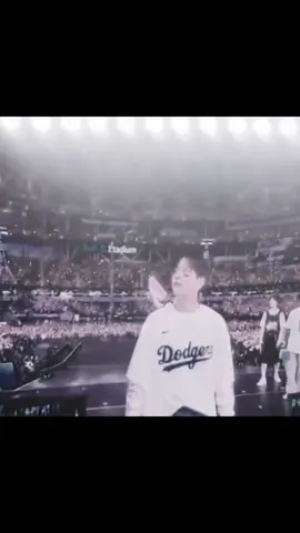 يروح الالم فعلا!#kpop #stay #loveyou #straykids #youmakestraykidsstay #skzstay #seungmin #fyp #sky #jyp #skzoo #loveskz @Stray Kids @straykids_japan 