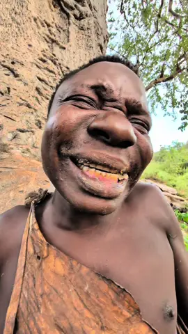 I couldn't wait for the food to cool down in the tribe, so I snatched it all up#funny #usa🇺🇸 #village #foryoupage #cooking #FoodLover #food #hadzabetribe #dudukwe 