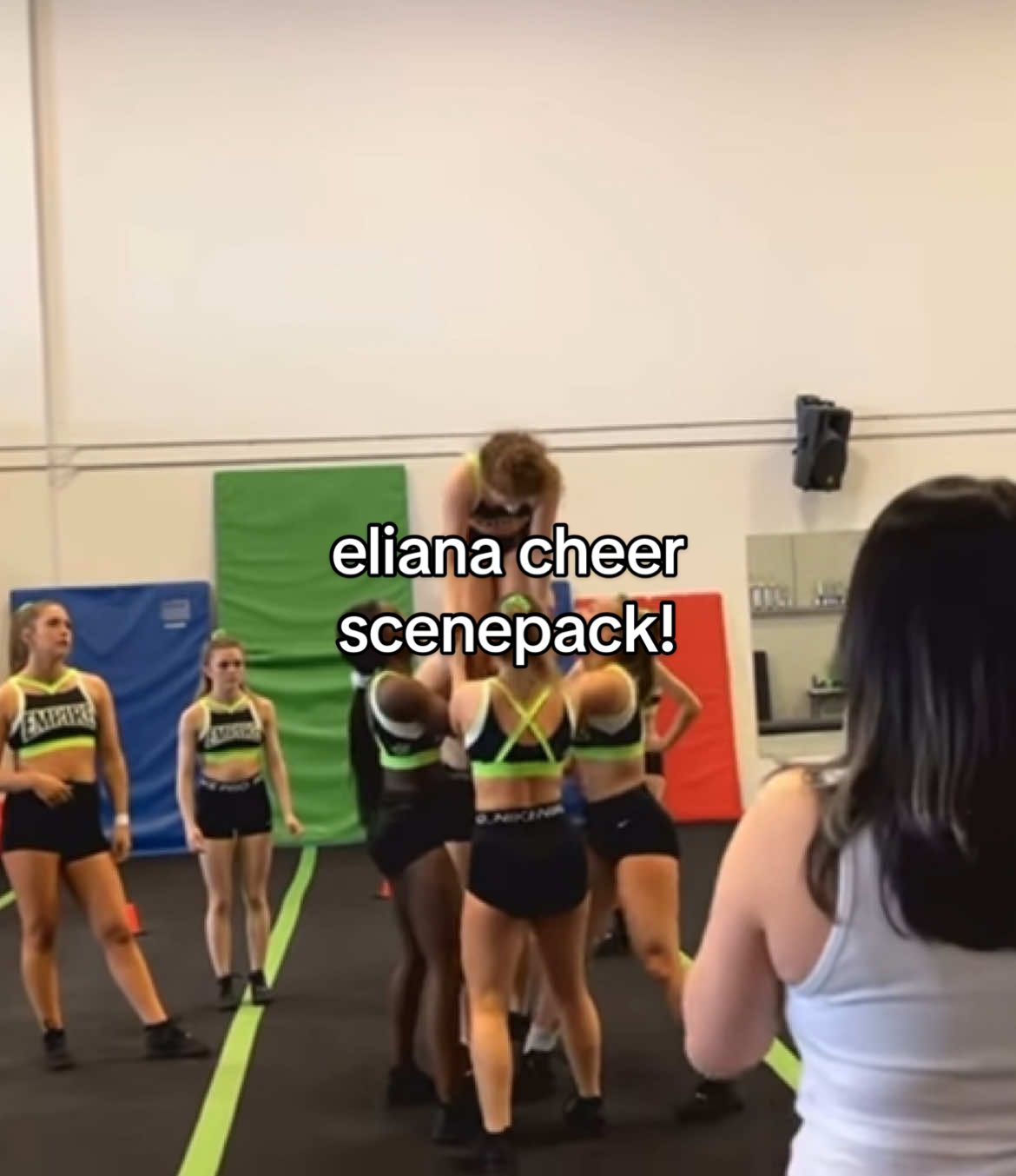 eli cheer scenepack!! 💚                 #elianakalogeras #eli #elicheer #elianacheer #scenepack #kalogeras #demitra #sunday #noah #dontflop #fyp #greek #curls #cute #beauty 