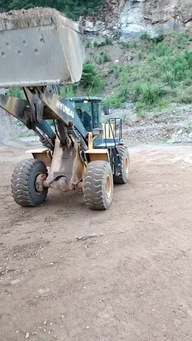 ຕັງໄຈເດີບັກຫຳນອ້ຍອານາຄົດຍັງຍາວໄກ