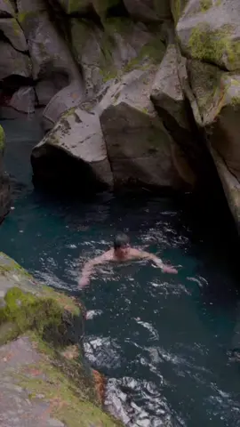 Got ideas for hiking pants? Drop em in the comments 👉 #fashion #Hiking #clothingbrand #outfitinspo #design #trend 