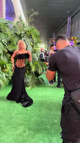 arriving to Premios Heat Green Carpet 🙌🏽🎶