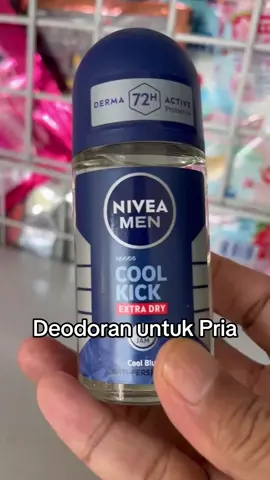 Nivea Men : Deodorant Roll-on Cool Kick Extra Dry Cool Bkue, khusus pria: Perlindungan terhadap keringat dan bau badan hingga 72 jam, Cepat kering, tidak lengket dan cepat menyerap di kulit. #deodorant #parfumpria #deodoranpria 