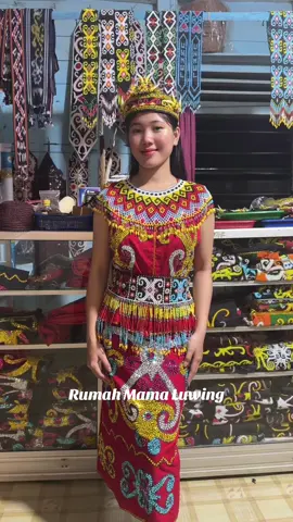 Ready dirumah Mama Luwing Beli satuan atau sepaket ada ya😇🙏🏻 📍Samarinda,Jl.Budaya Pampang, RT 03 Samarinda Utara,Kaltim #budaya #fypシ゚ #dayakviral #kaltim #samarinda #jakarta #bali #kalbar #kalteng #kalsel #jawa #sumaterabarat #sulawesi #medan 