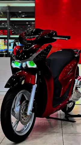 HonDa SH 2025 ||  SH125i / SH160i Đỏ Loang Đen Lên Đèn Audi + Bi Cầu 🌷🌷🌷 💕New💥  _ Chỉ từ 16 chệu💸 _Hỗ trợ trả góp chỉ cần CCCD  _Thu xe cũ đổi xe mới 🌷  _Quà tặng hấp dẫn lên đến 2chệu🎁 _Hoa hồng cho người giới thiệu 500 đến 1chệu 🧧  💥 ĐẶT BIỆT: liên hệ trước 𝐆𝐚̣̆𝐩 𝐍𝐆𝐎̣𝐂 𝐀́𝐍𝐇 hỗ trợ xăng xe  500_1 chệu  📱Zl/call : O𝟗𝟔.𝟒𝟐𝟒.𝟕O𝟕𝟖    (𝐆𝐚̣̆𝐩 𝐍𝐆𝐎̣𝐂  𝐀́𝐍𝐇 ) Q.12-HCM  ( Làm hồ sơ giấy tờ trực tiếp tại cửa hàng) #sh160 #sh160i #SH #SH160 #SH160i #sh2024 #sh2025 #sh1602024 #sh1602025 #sh125 #sh125i#CapCut   
