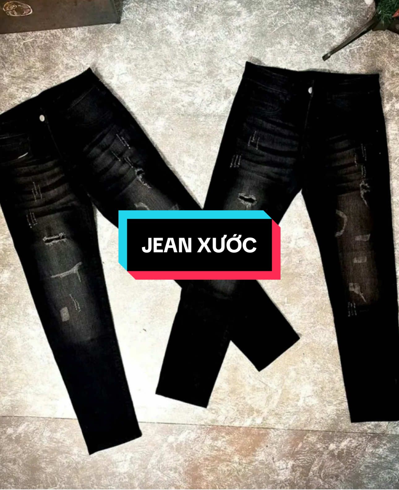 Quần jean đen cào xước, chất jean co giãn 4 chiều, form slimfit tôn dáng lên đồ rất thanh lịch cho anh em!!! #xuhuong #xuhuongtiktok #thoitrangnam #quanjean #quanbo #jeandepgiare #fashion #hottrend 