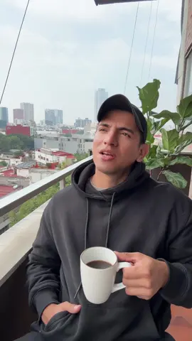 Que no lo escuche. 🙄🫩