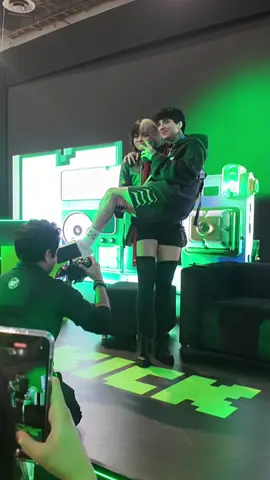 Cargando a @Cry xD  #ccxp #chicaalta #cry 