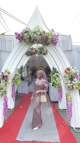 Musim kondangan check💅🏻 #bridesmaids #bride #tren #wedding #bridesmaid #hells #tas #fyp #fypシ゚ #foryoupage #foryou 