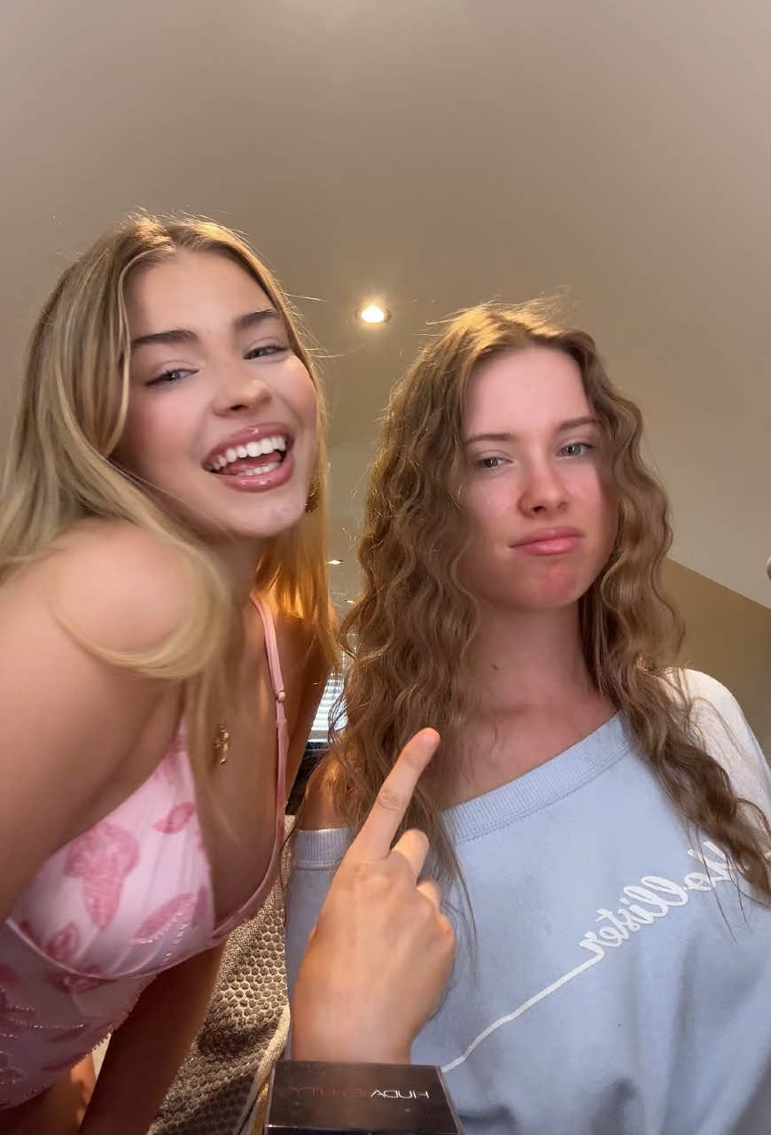 YOU ARE THE ONE I NEEEDDDD #fyp #sisters #hair #makeup #fashion #viral #outfits #lipsync #trend 