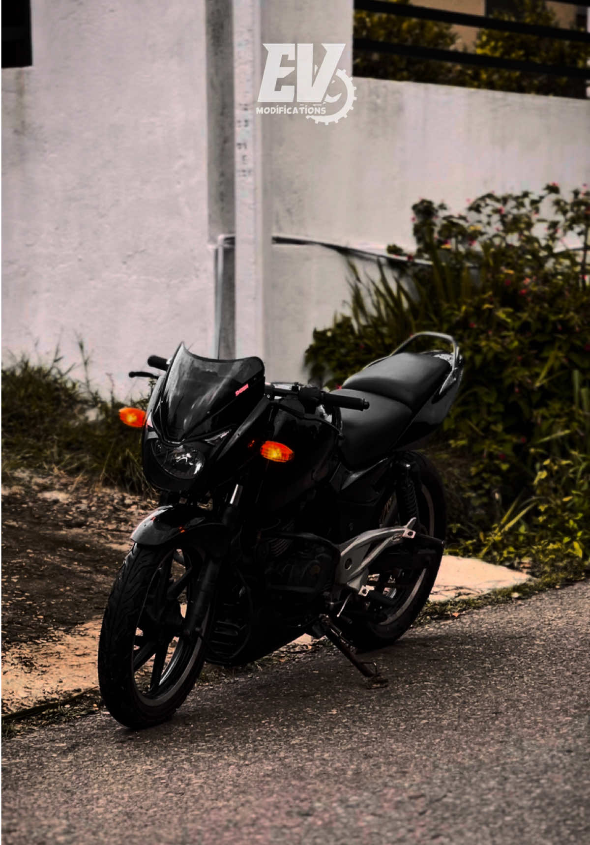 𝙉𝙤 𝘾𝙤𝙢𝙥𝙚𝙩𝙞𝙩𝙞𝙤𝙣. 𝙅𝙪𝙨𝙩 𝙈𝙚. 😮‍💨⚡️      #evmodification #pulsermodified #pulsermodified #pulser180 #black #pulsergenuineparts #evmodifications #rcb #rcbgrips #nickelmirror #killswitch #indonesia #indinesia🇲🇨 #modifikasi #evmodifications 