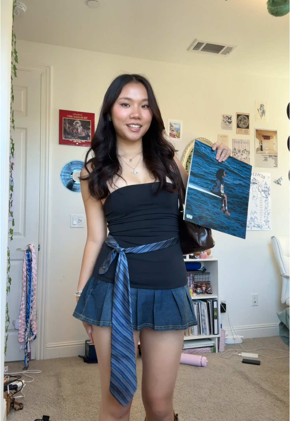 GNX OUTFIT REVEALLL🫐 PLEASE IGNORE my messy floor🙏 #sza #kendricklamar #szaconcert #gnxtour2025 #gnx #concertoutfit #outfitinspo #concerts 