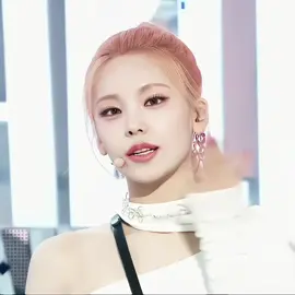 وش افضل صبغة ل ييجي بالنسبة لك؟ #KPop #🫶🏻🫂#كيبوب #tiktok #ييجي #فانكامات_كيبوب #greenscreen #foryou 