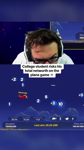College student risks his total networth on the plane game 💀 #kickstreaming 
