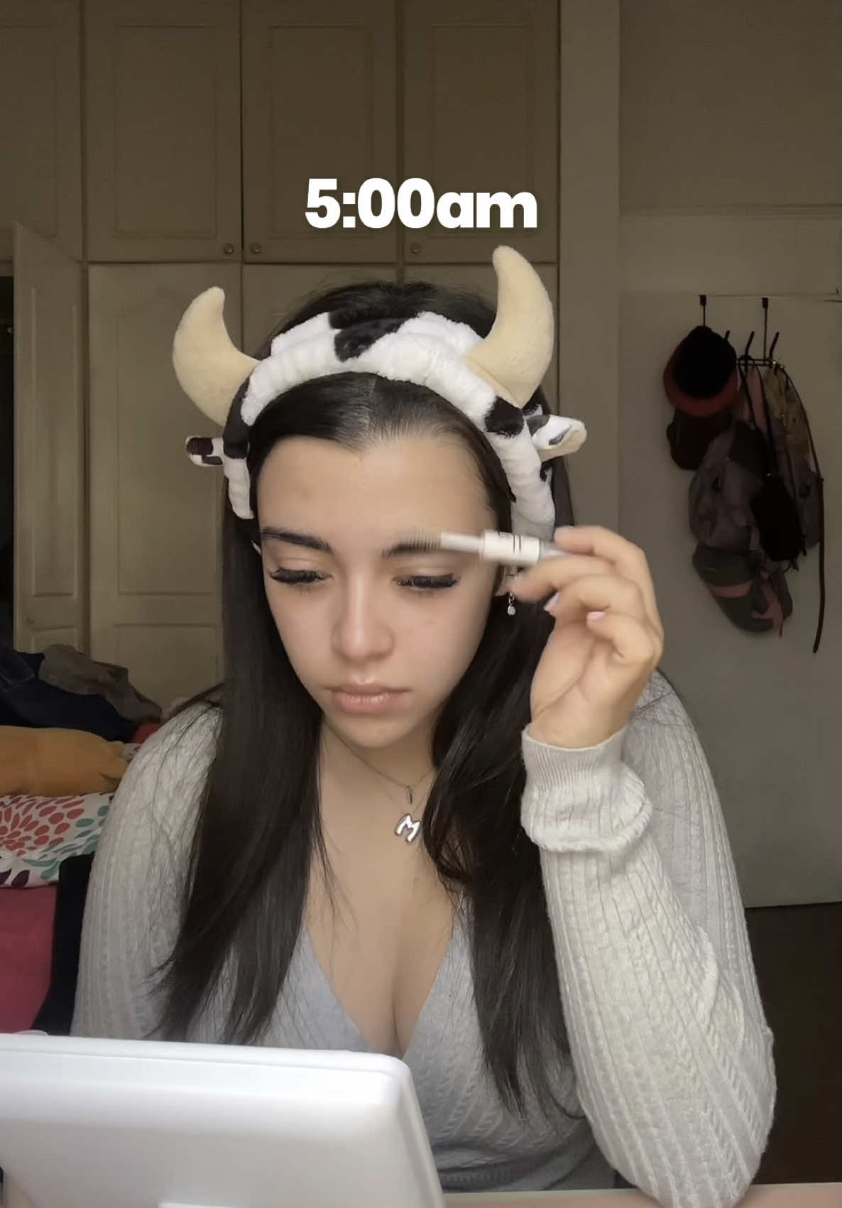 Estamos de regreso en la universidad! Estudiar sábados y trabajar de lunes a viernes me tiene agotadaaa🫠🩷 #fyp #grwm #guatemala #universidad #Vlog #uni 