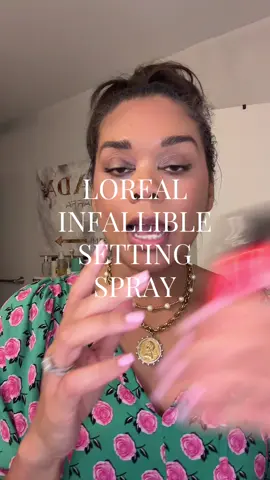 So far this setting spray is ehat you need for summer! #lorealinfallible 