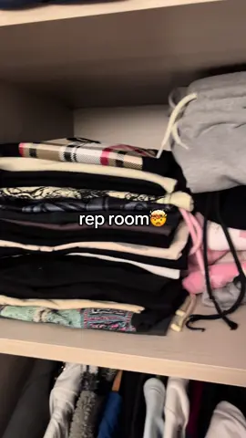 Cnfans spreadsheet in bio;) #cnfans #r3ps #burberryshorts #fyp 