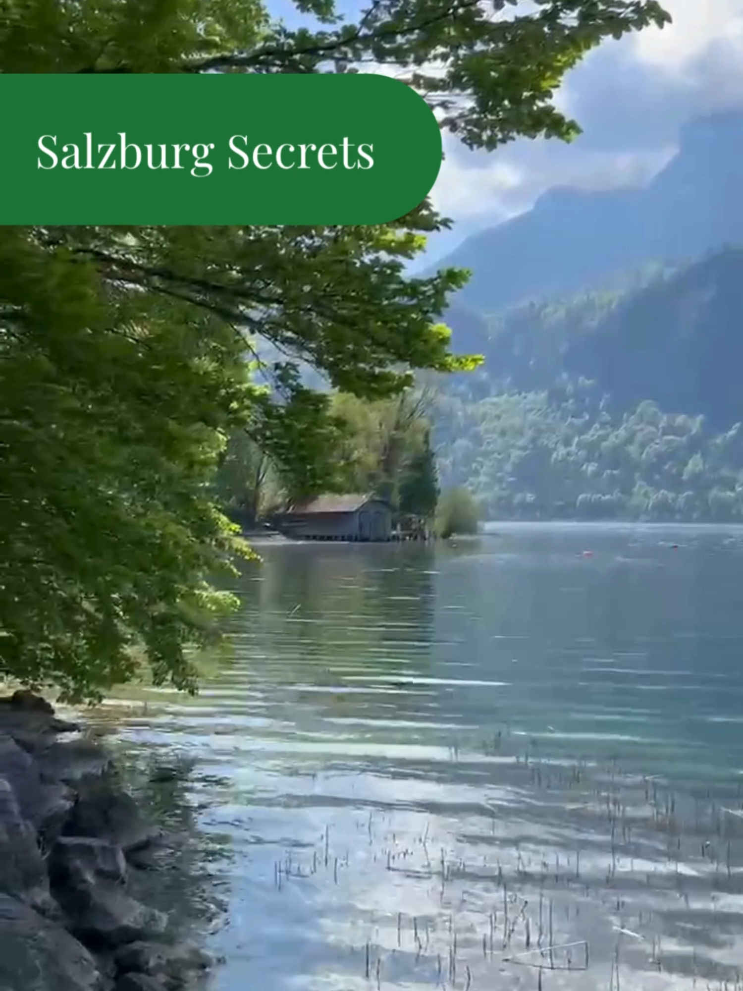 Salzburg Secrets | Mondsee ⛪️🌊 From the pastel town square to the “Sound-of-Music” wedding basilica, Mondsee pairs film history with mirror-calm water in Salzburg’s Lake District. One stop, endless postcard views. #SalzburgSecrets #Mondsee #LakeDistrict #PanoramaTours #salzburg