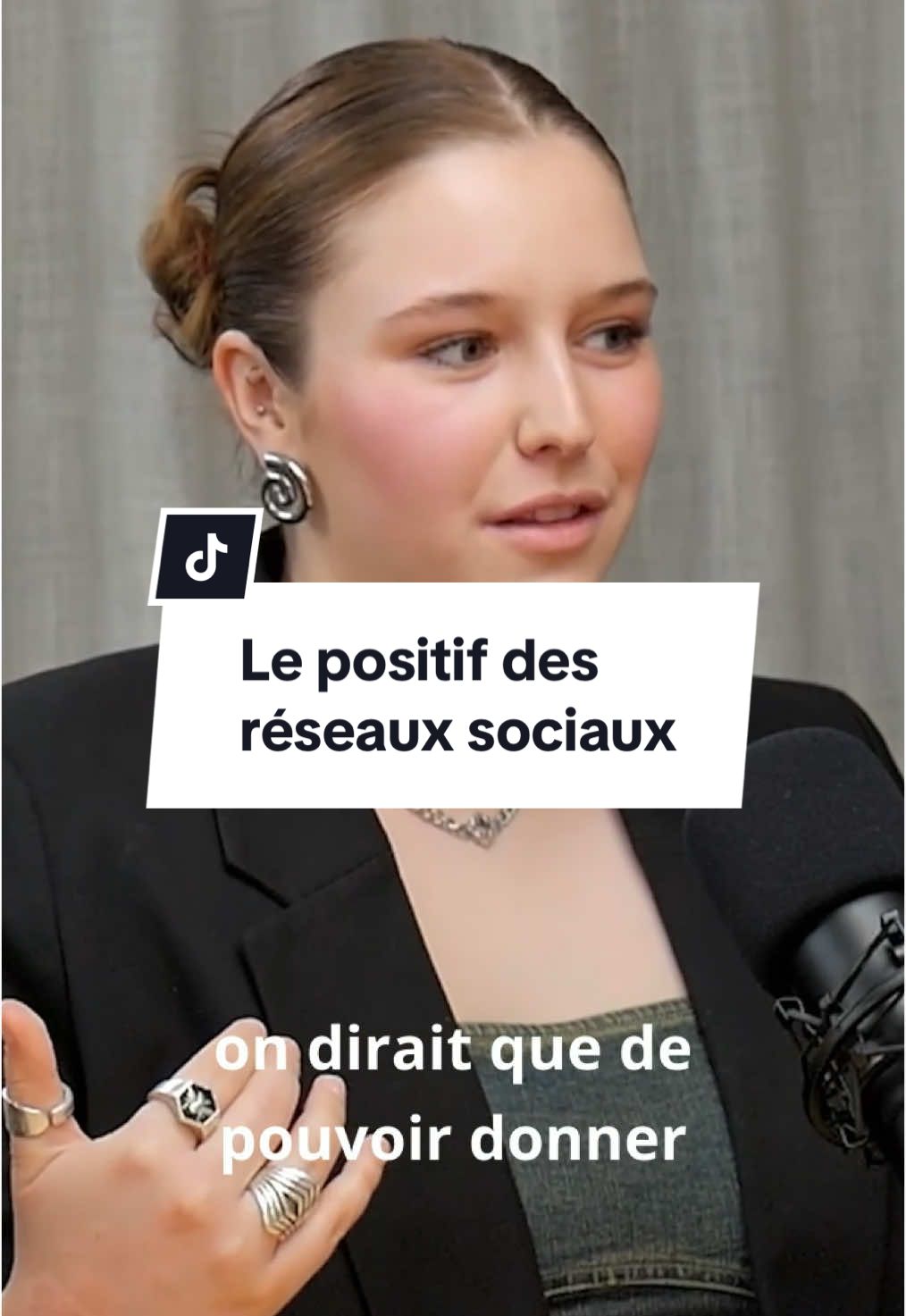 L’effet des réseaux sociaux chez @Laura Marchand ❤️‍🩹 #franchement #balado #podcast #quebec #selflovejourney #contentcreator #Love #SelfCare 