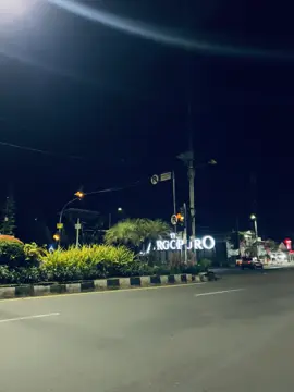 kenapa suka keluar subuh subuh? yaa karena ini yang jadi suka keluar subuh tenang☺️🥰 #jembervibes #jember #jembertiktok #vibesmalamhari #fyp #sadvibes #sadsong #fypage #jember24jam #lewatberanda #argopurojember #fypageシ #subuhsubuh #tenang 