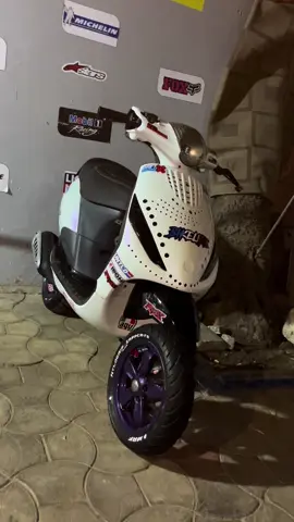 Zip 150cc Allumage à distance  #runner180cc  #zip150  #zip80cc  #ndioufaycomedien  #pourtoi  #tiktoksenegal🇸🇳  #viral 