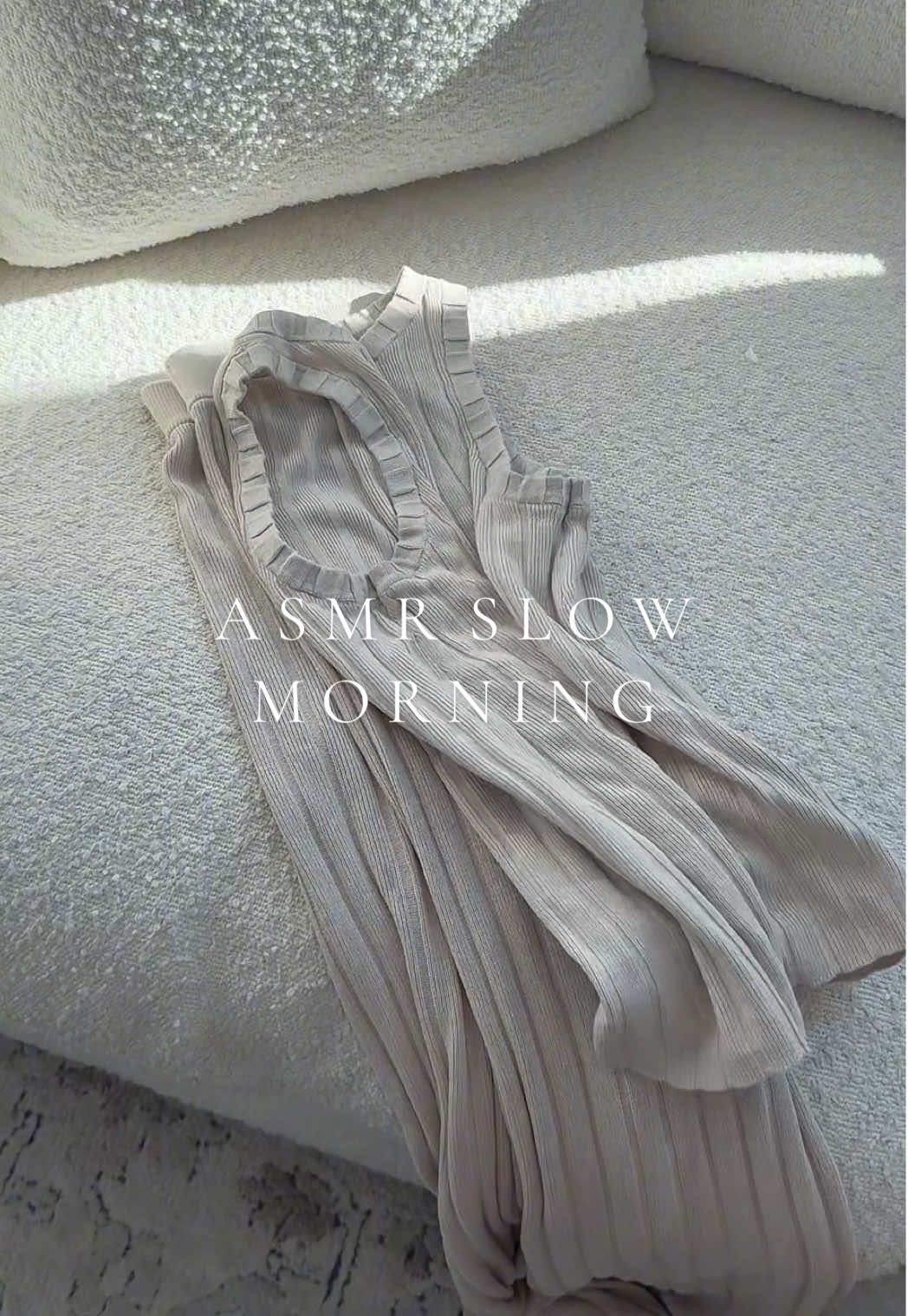 slow morning at home 🤍 #morningroutine #asmr #nyc #Lifestyle #thatgirl #aesthetic #cozyathome #SelfCare 