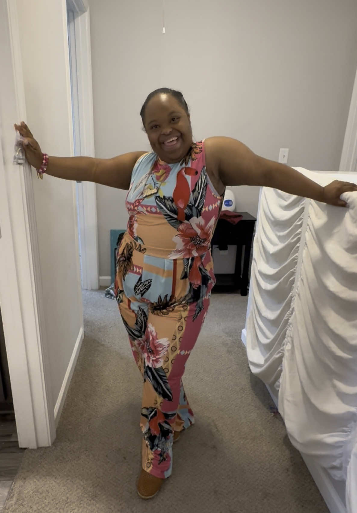 💁🏽‍♀️🫶🏽Trying to master her #OOTD #ninasimoneray #feelinggood #cute #sundaymorning 