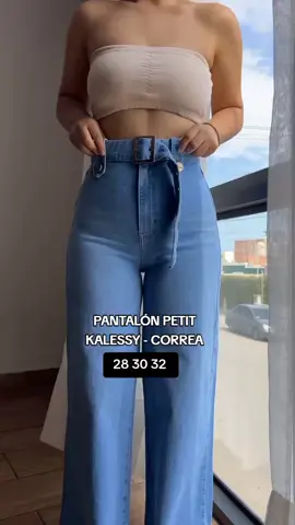 Pantalón Petit  KALESSY- CORREA  ( 28 30 32 ) #outfit #moda #tendencia #pantalones #culot #petit #pantalones #moda #femenina #outfitideas #outfitinspo #petitefashion #jeans #pantalon #jeans #outfitideas #fyp #petit #enviosnivelnacional🚛🇵🇪 #trujilloperu 