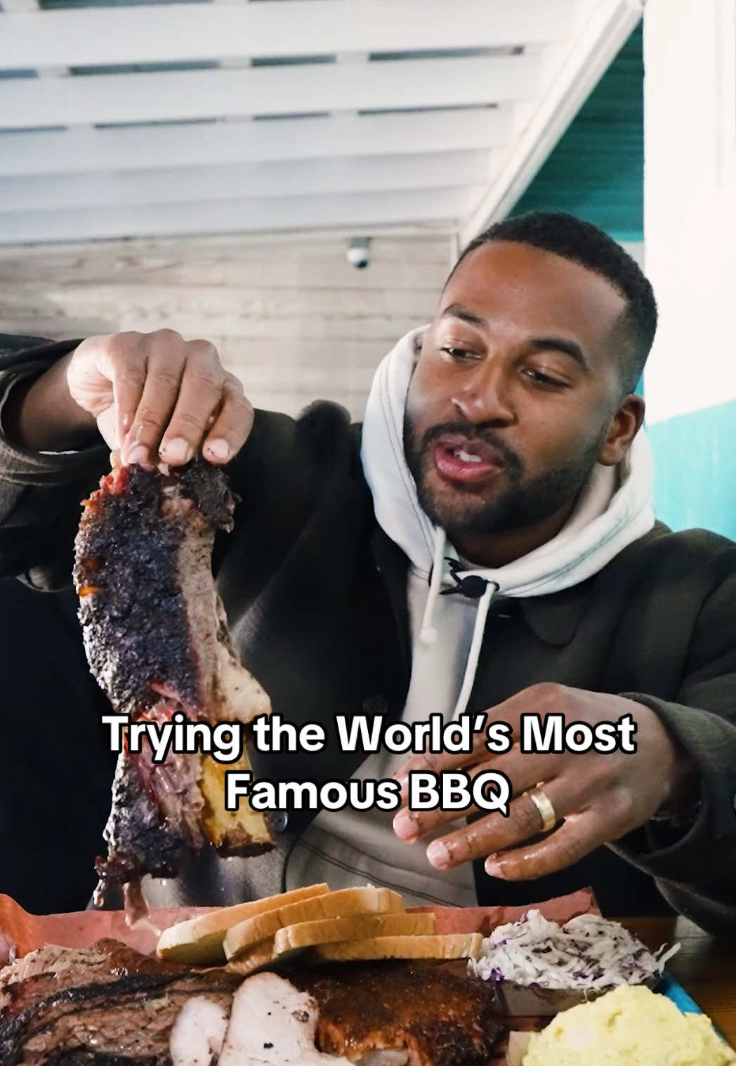 Trying the world’s most famous Barbecue in Austin Texas! Would you try it?🙌🏾🔥 📍 Franklin BBQ  #foodreview #bbq #brisket #austinfoodie #austin #texas