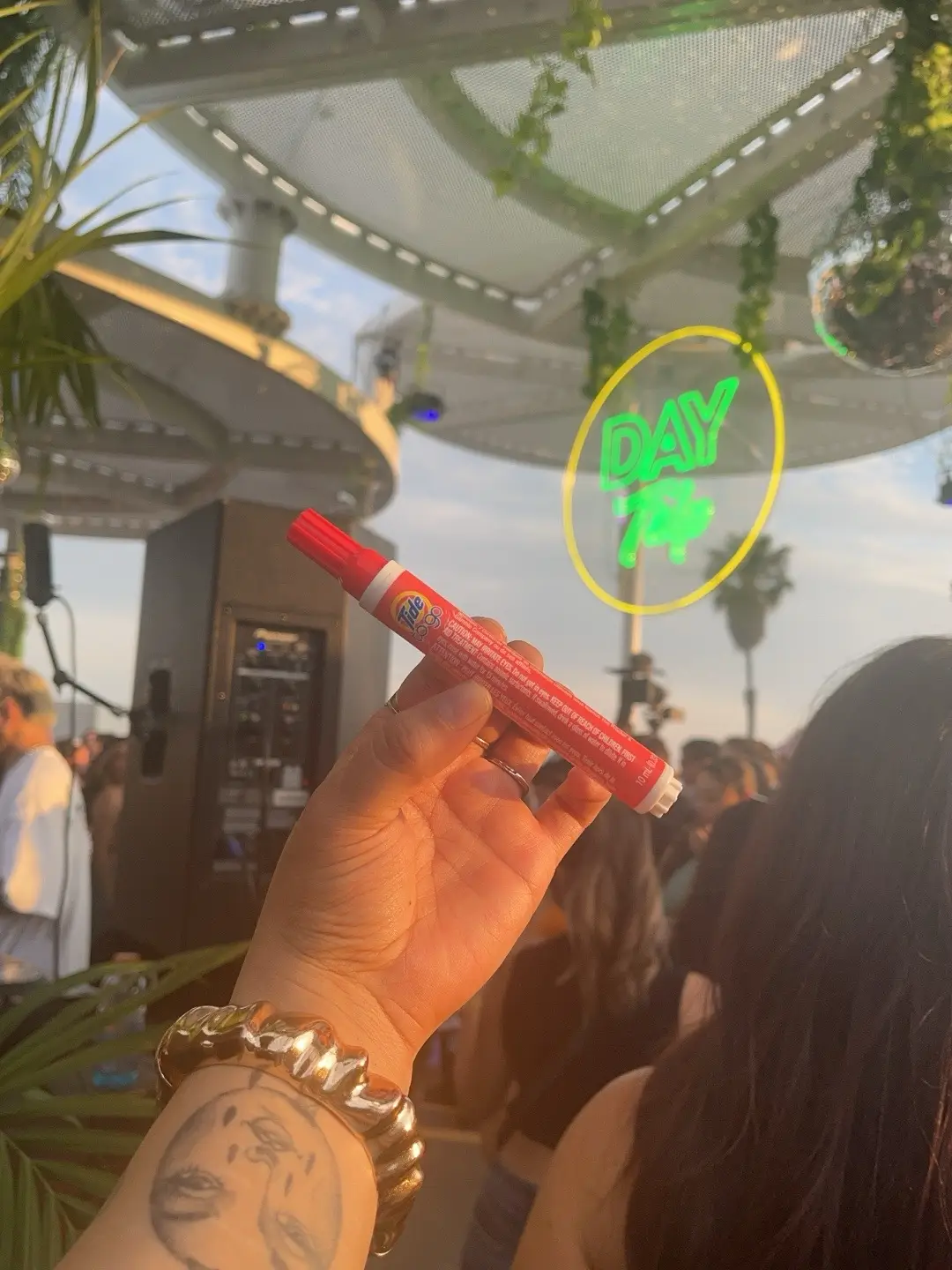 Wax + Tie pod = ☀️🕺🏻🏠   #daytrippopup #longbeach 