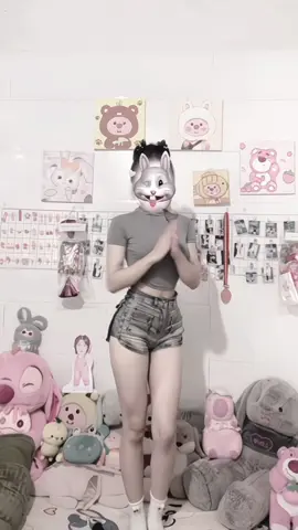 Xin lỗi nha áo tui hơi giãnn…😗#fyp #xuhuong 