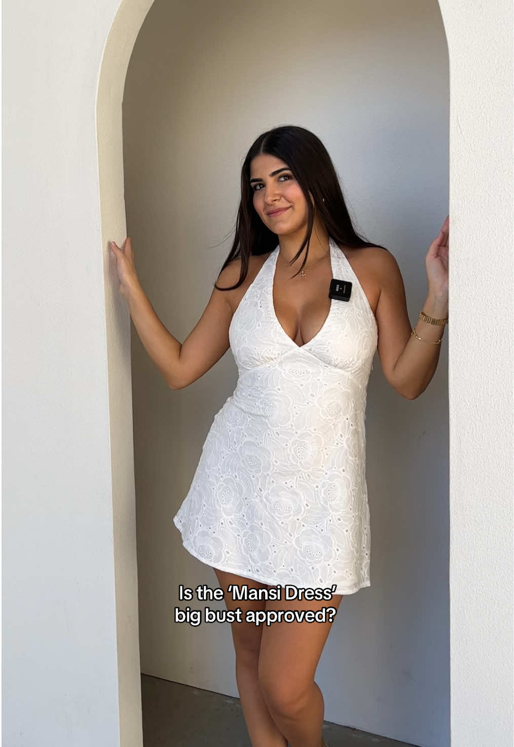 Putting our ‘Mansi Dress’ to the for all you big bust girlies!! ✨ #thatssofetchau #minidress #SummerFashion #bigbustapproved #springdress #vacationoutfits 