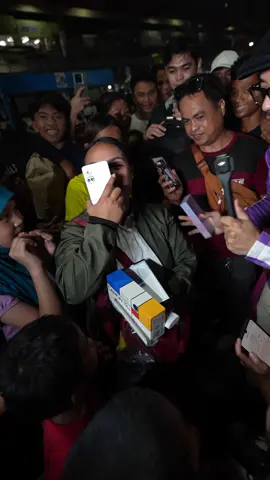 Naka follow at naka checkout ka? may brandnew phone ka 😍 #daddylouie #sukeesunscreen 