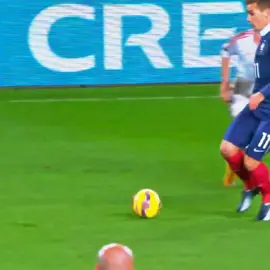 OYE MI AMOR🗣️🗣️ #griezmann #francia #futbol⚽️ #paradedicar♡ #fpy 