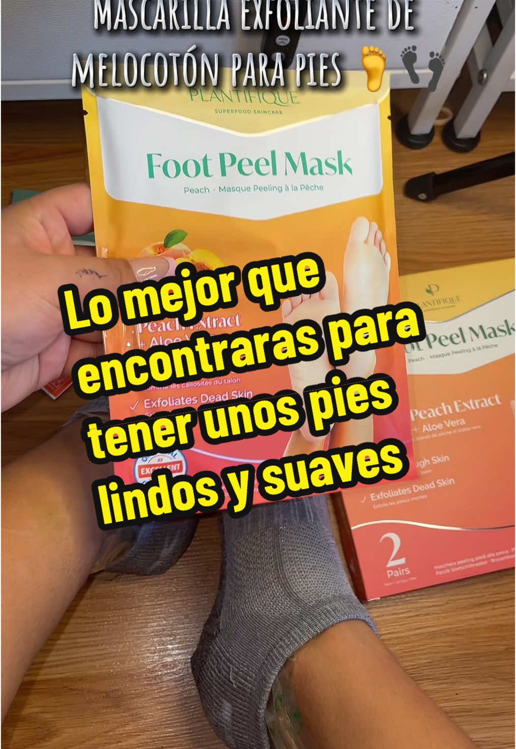 PLANTIFIQUE Mascarilla exfoliante de melocotón para pies, mascarilla exfoliante para pies secos, removedor de callos y piel muerta, cuidado de los pies probado por dermatólogos #footcare #cleansingfootpods #footmask #cuidadodelospies #pieslindos #pies #piessanos #mascarillas 