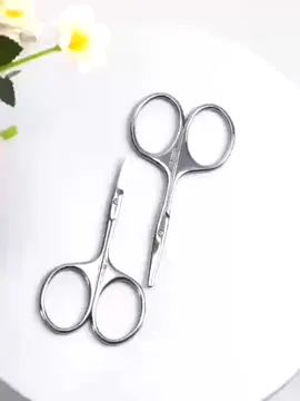 Mr.Green,Kéo Cắt Tỉa Lông Chất Lượng Cao,MR-2001,MR-2002. Kéo tỉa lông bằng thép không gỉ cao cấp, dễ dàng cắt tỉa lông mũi, lông mày, lông mặt, râu, ria,… Công nghệ mài cạnh tiên tiến Seiko của Đức giúp lưỡi cắt sắc bén và bền, dễ dàng cắt tỉa lông một cách mượt mà.#mrgreen #dungculamdep #xuhuong #viralvideo #viral #viraltiktok #ilovetiktok #xuhuongtiktok #tiktok #seller #bammongtay #KEO