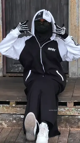 Hoodie nya kece banget😎🔥 #rekomendasihoodie #hoodiemurah #hoodieoversize #hoodiekeren #hoodiekece #outfit #fyp #fypシ 