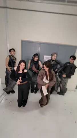 ถ้านี่ไม่ใช่พี่ชายที่ support น้องที่สุด😂🐺🐱 #SeeThroughChallenge with p' @LYKN  @jaoying @chari  YouTube : FELIZZ #FELIZZ #FELIZZ_SeeThrough    #RISERMUSIC