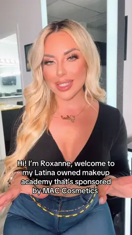 Where all my makeup girlies at in SoCal?  #losangeles #mua #makeupschool #fypシ #foryoupage #paratii 