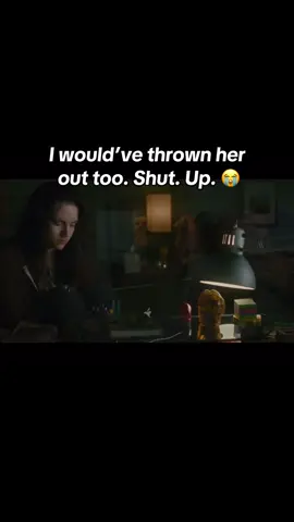 “What?” As if she hasn’t been screaming every night 😭 #charlieswan #bellaswan #edwardcullen #victoriatwilight #twilight #twilightsaga#twilighttiktok#BookTok#fyp#foryou#viral#aesthetic#hearingdamagethomyorke#rachellelevefre 