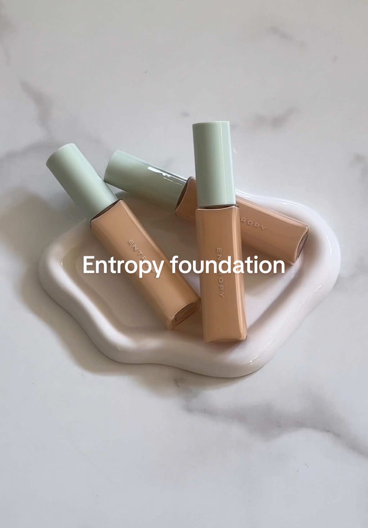 Photoshop effect without any editing! @entropy.global @entropymakeup #complimentary #foundation #skincareroutine #skin #makeup #beaty #beautytips #BeautyTok #beautyroutine #shade #spatulachallenge #spatulafoundation #ugc #ugccontentcreator #glowingskin #entropy 