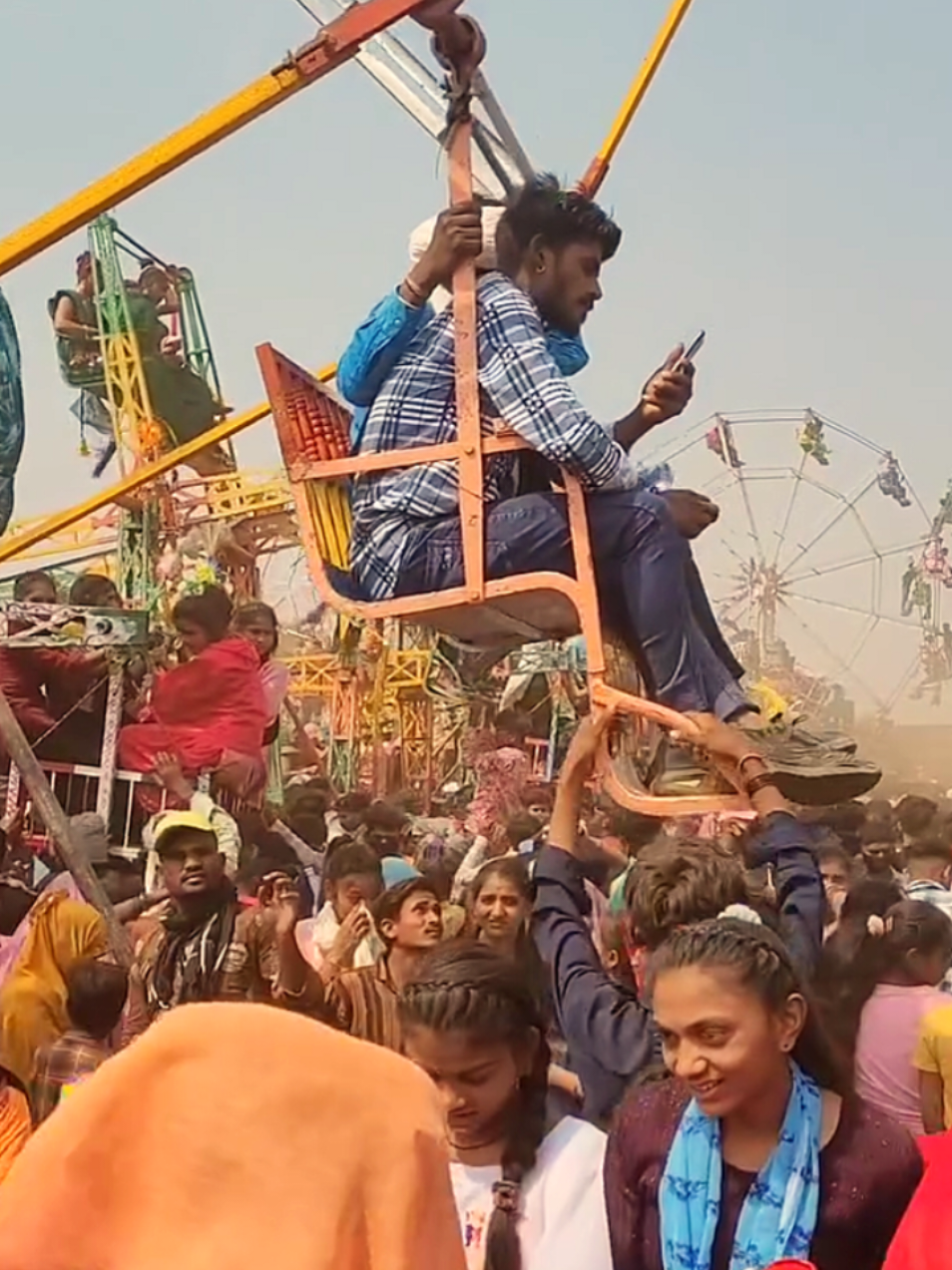 INDIAN AMUSEMENT PARK. - Amusement parks in India are very similar to Disneyland, you can enjoy the day there and have fun with your family and friends on various cool rides! These amusement parks in India are sought after by people who like to have fun with their family in a very pleasant and welcoming environment! #indiatiktok 