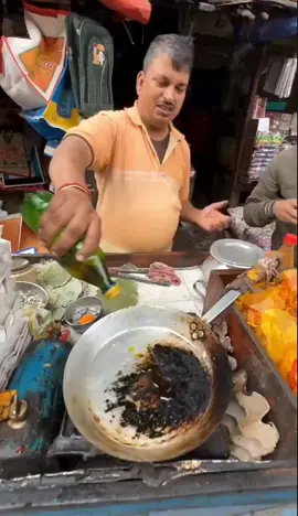 Uncle Ji Make Delicious Poached Eggs #streetfoodindia #Foodie #delicious #tasty #FoodLover #indianstreetfood #yummy #foodstagram #SnackTime #foodphotography #culinaryadventure #spicy #foodblogger #instafood #foodgasm #streetfoodlover #foodiesofinstagram #tiktokfood #foodvideos #cooking 