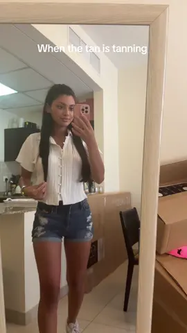 Didn’t notice how brown I’ve got until today 😍 #dubai #fyp #tan 