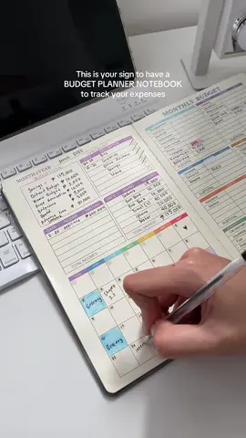 Budget planner notebook to track your expenses, bills and savings 💰 #budgetplanner #budgetplannernotebook  #financiallyresponsible  #Budgeting #expensetracker #planner 