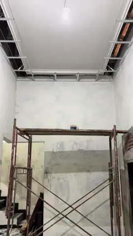 Proses dan hasil plafon dropceilling. Yang simpel simpel aja lebih bagus😁.  #plafon #plafonminimalis #plafongypsum #plafonestetik #plafonrumah #renovasirumahminimalis #renovasirumahsidoarjo #renovasisidoarjo 