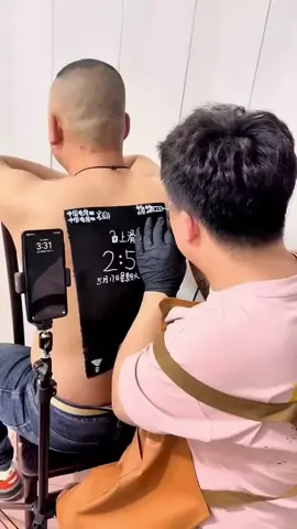 タトゥー職人の大失敗
