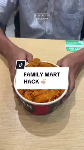 honestly, i still dream about this 🤤   Follow us on Telegram(@sethlui), Instagram(@sethluimy) & Lemon8(@sethlui) for more! #kualalumpur #malaysia #familymart #ramen #tteokbokki 